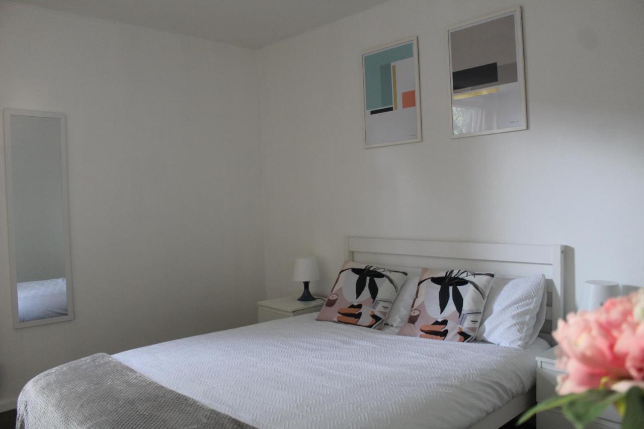 The Yellow House Apartment London Exterior photo